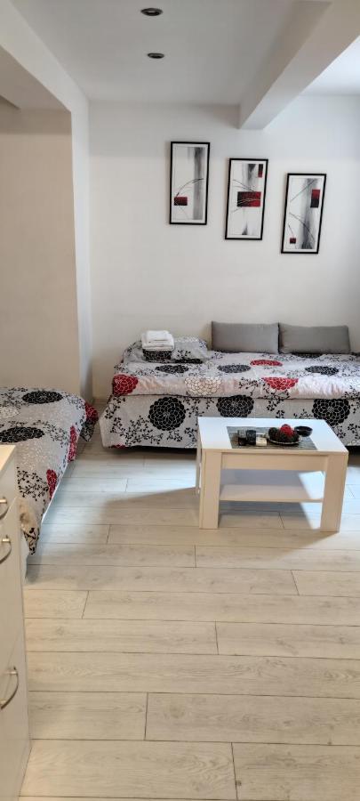 Studio Apartman Kocka Belgrade Exterior photo