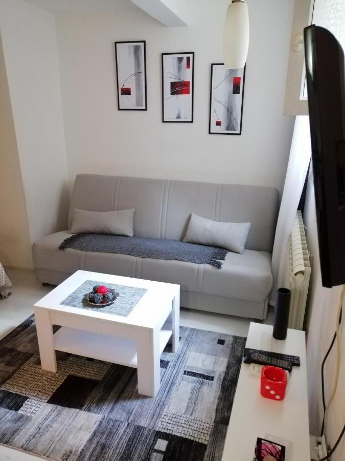 Studio Apartman Kocka Belgrade Exterior photo