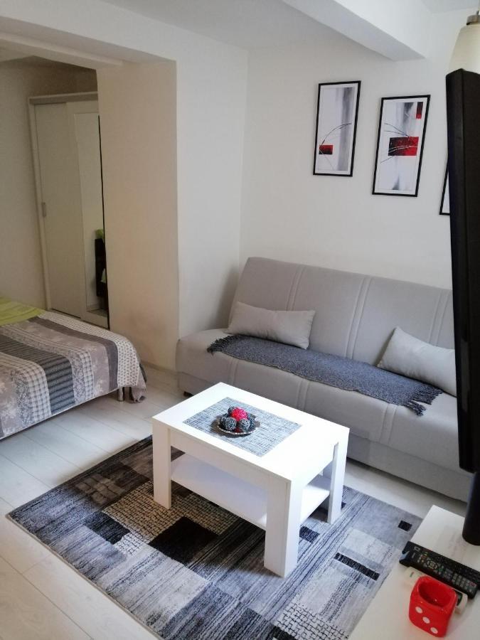 Studio Apartman Kocka Belgrade Exterior photo