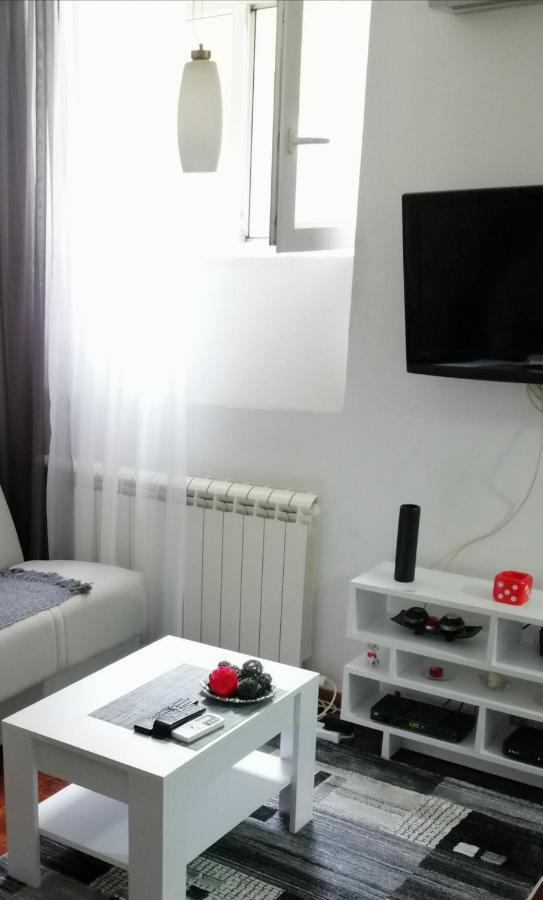 Studio Apartman Kocka Belgrade Exterior photo
