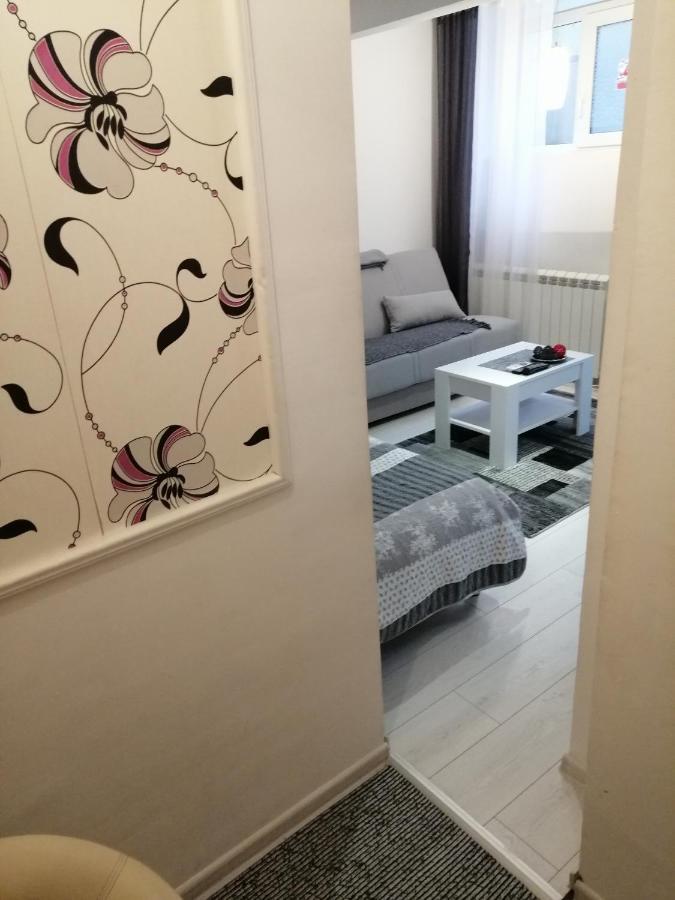 Studio Apartman Kocka Belgrade Exterior photo
